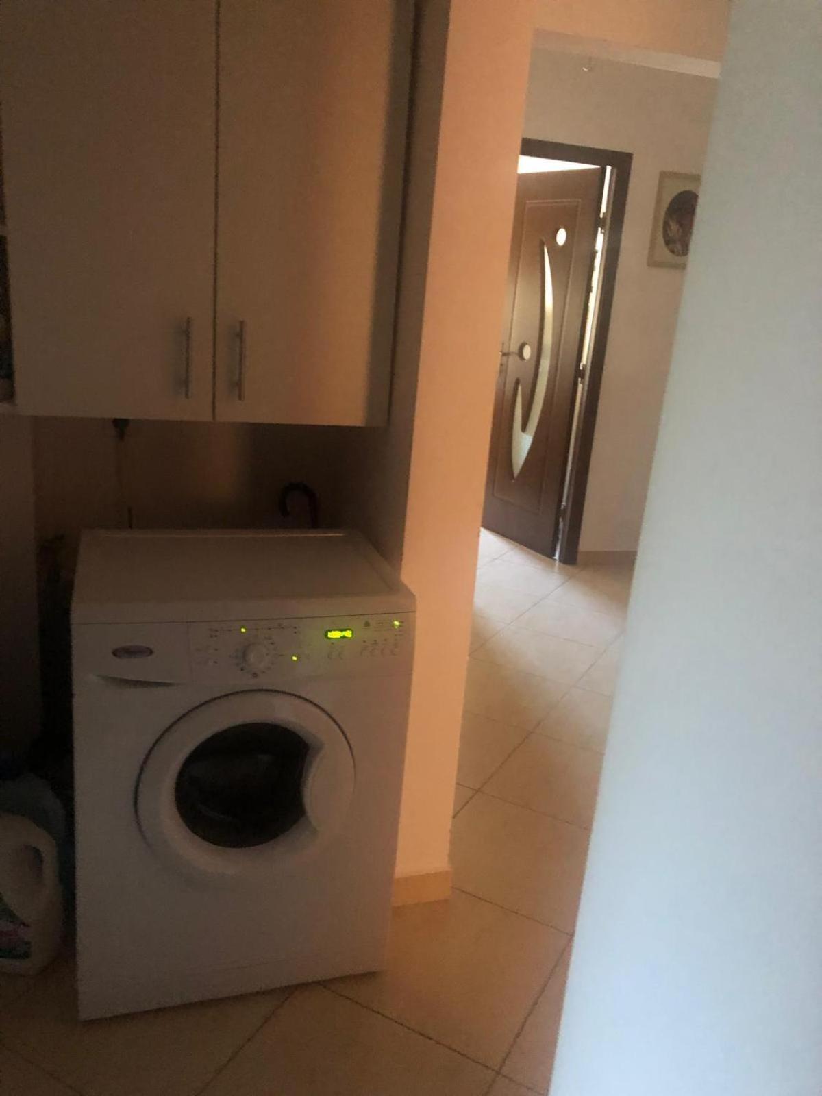 Apartament Cu 3 Camere La Poala Muntilor Fagaras Victoria  Exteriör bild