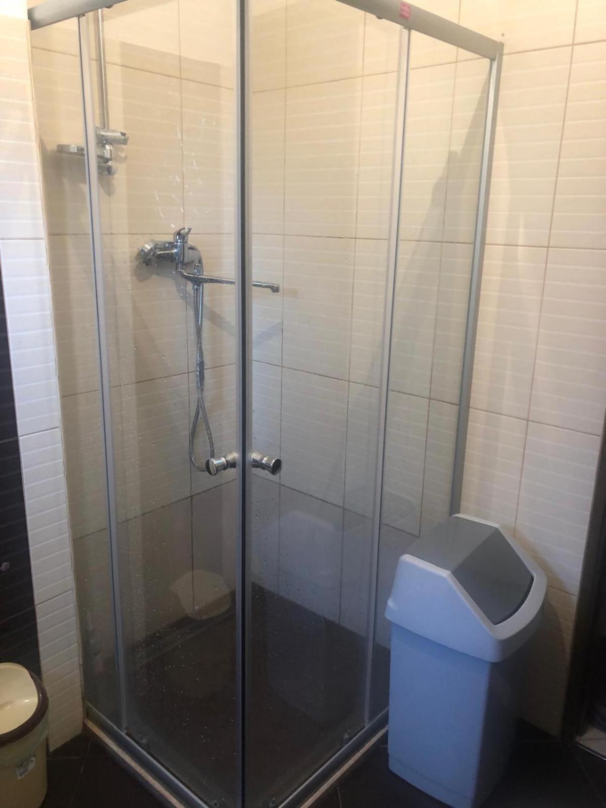 Apartament Cu 3 Camere La Poala Muntilor Fagaras Victoria  Exteriör bild
